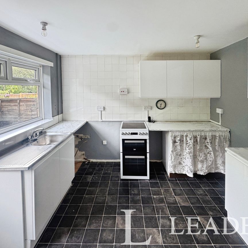 3 bedroom house to rent Brays Mead, Harlow, CM18 - Photo 1