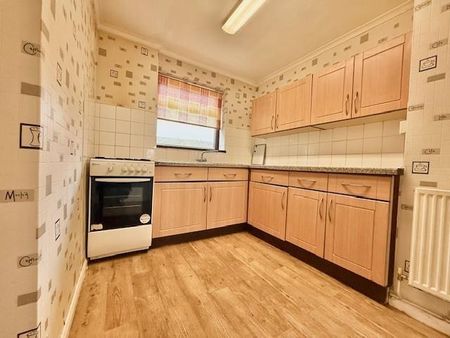 2 bedroom semi-detached house to rent - Photo 4