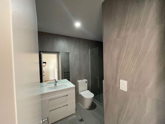 Modern Townhouse Waiting for You&excl; - Photo 1