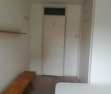 4 bedroom flat share to rent - Photo 1