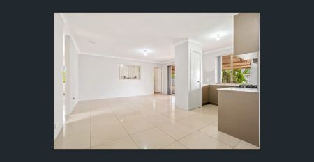 Potetional 5 bedroom home - Photo 2