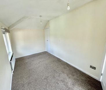 2 bedroom semi-detached house to rent - Photo 6