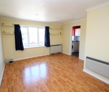 Butlers Court, High Wycombe - Photo 1