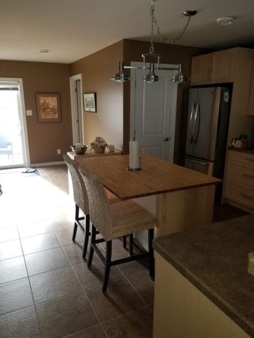 #8 – 3225 Woodhams Drive - Photo 4