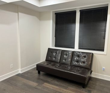 For Lease - 117 Pauline Avenue, Toronto, Ontario - Photo 6
