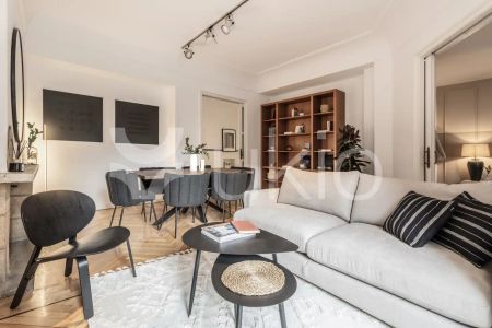 Apartamento de alquiler en Paseo del General Martínez Campos, Almagro - Photo 2