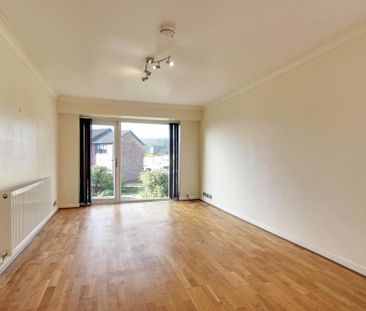 4 bedroom semi-detached house to rent - Photo 5