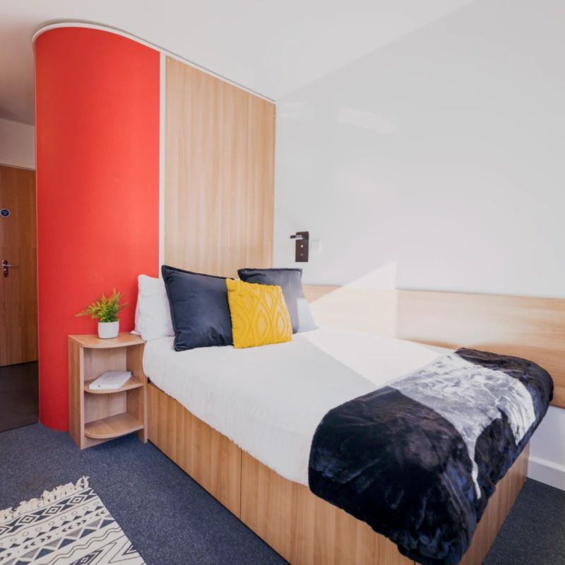 Ground Floor Six Bed Cluster - Photo 1