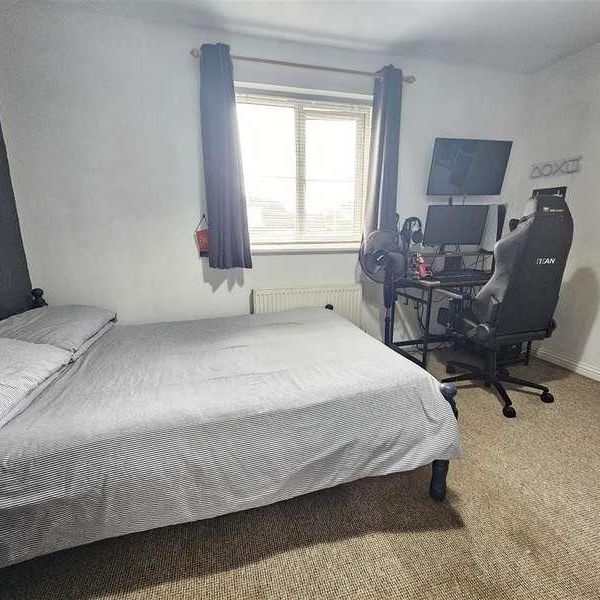 Gabriel Crescent, Lincoln, LN2 - Photo 1