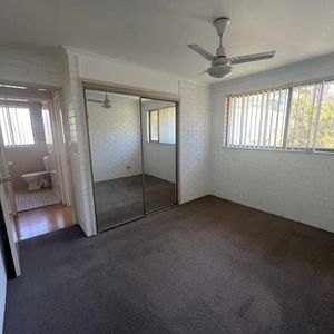 GREAT UNIT WITH LOVELY OUTLOOK - Photo 2