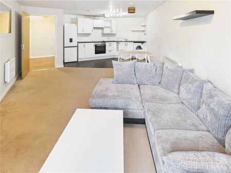 2 bedroom apartment to rent - Photo 2