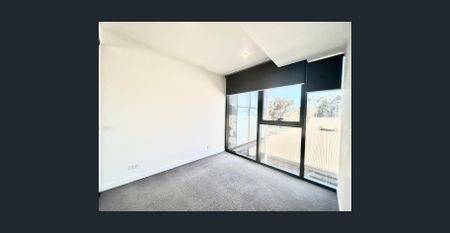 Park Avenue - Brand New One Bedroom and Study In South Melbourne - Photo 2