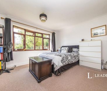 3 bedroom bungalow to rent - Photo 3
