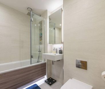 4 bedroom terraced house to rent - Photo 1