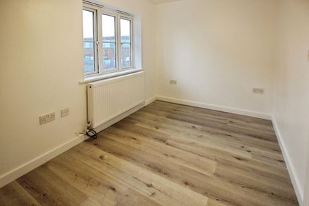 2 bedroom House To Let Total Size: 635 SQ FT - Photo 4