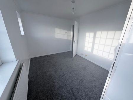 Mollington Crescent - Photo 3