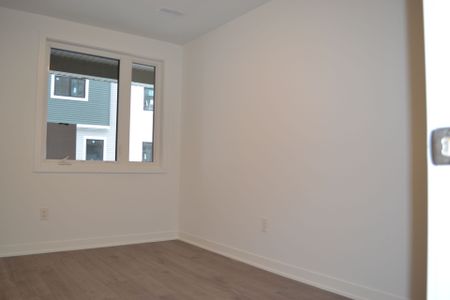 For Lease - 373 Olivenite Private, Barrhaven, Ontario - Photo 2