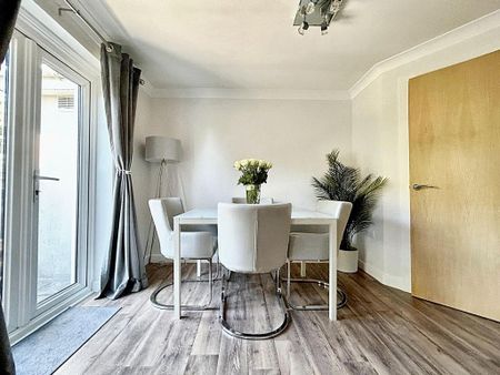 2 bedroom apartment to rent - Photo 5