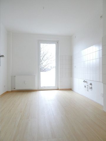 Helle Wohnung mit Balkon und Tageslichtbad mitten in Boelerheide sucht neue Mieter ! - Photo 2