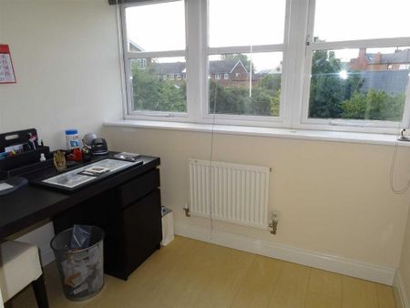 3 bedroom townhouse to rent - Photo 3