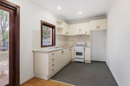 44 Glengyle Street, Coburg - Photo 3