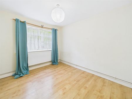 2 bedroom Maisonette to rent - Photo 4