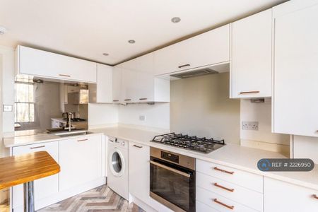 2 bedroom terraced house to rent - Photo 3