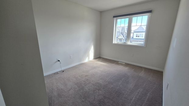 For Lease - 11 Armes Street, Hamilton, Ontario - Photo 1