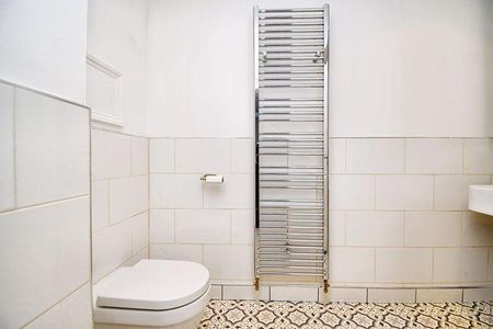 3 bedroom apartment to rent - Photo 2