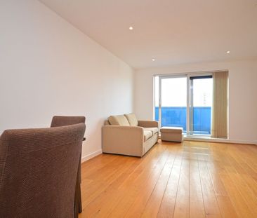 2 Bed Flat, Westgate Apartments, E16 - Photo 2