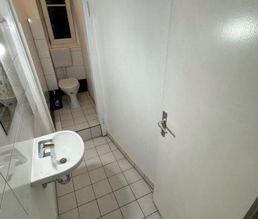 Möbliertes Zimmer in 5 Zimmer WG | Ludwigsplatz - Photo 1