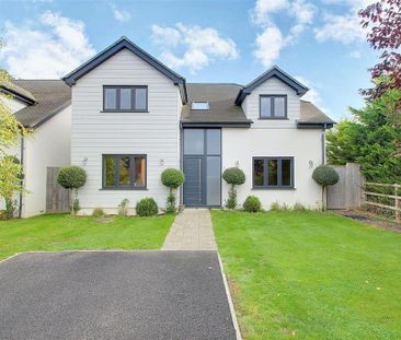 4 bedroom detached house to rent - Photo 2