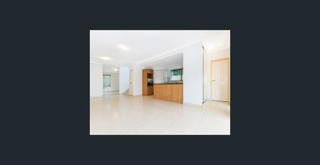 Spacious 4-Bedroom Modern Townhouse with Multiple Living Areas in Prime Belmont Location” - Photo 3