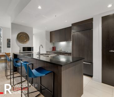 Townhouse in Downtown Vancouver, BC - Photo 5
