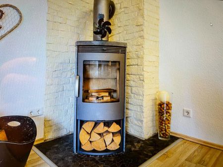 Helle 3 Zimmer Whg. mit Küche, Stellplatz, Balkon, Keller - Photo 2