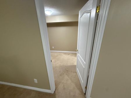 For Lease - 652 Lott Crescent Unit# Basement, Milton, Ontario - Photo 5