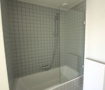 Luxueus appartement met groot terras en autostaanplaats. - Foto 6