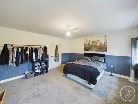 The Avenue, Harewood, Leeds LS17 - Photo 5