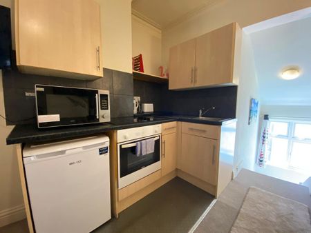 Studio to rent - Photo 3