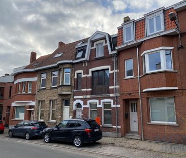 Ruime woning te huur in het hart van Kortrijk! - Photo 2