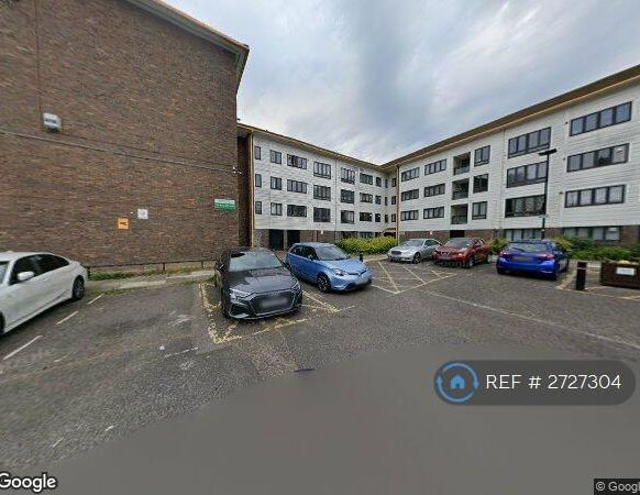 1 bedroom in a flat share to rent - Photo 1