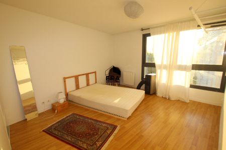 Location Appartement 3 pièces 77m² - Photo 3