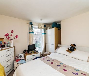 Park Road, LOWESTOFT - Photo 1