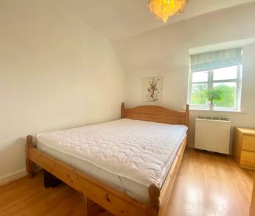 Room in a Shared Flat, Rembrandt Way, RG1 - Photo 6