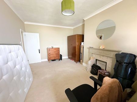 A 3 Bedroom Apartment Instruction to Let in Bexhill-on-Sea - Photo 5