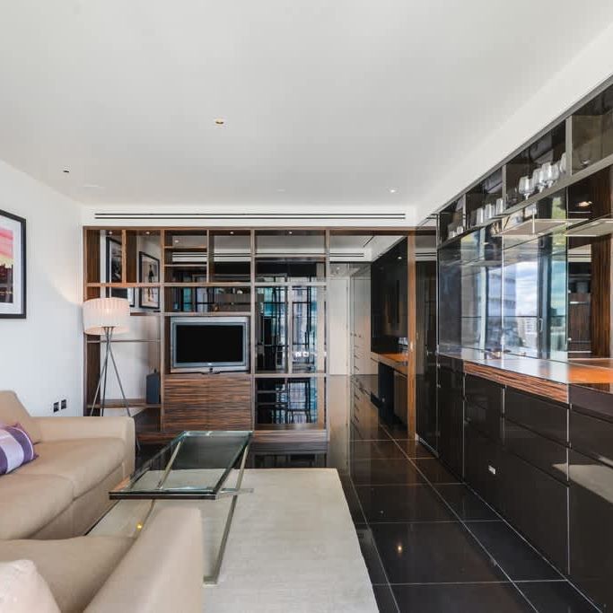 Moor Lane London EC2Y - Photo 1