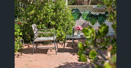 Spacious Family Home in Kallaroo - Photo 5