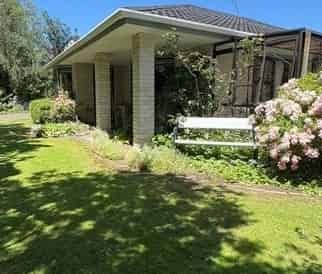 Charming 2 Bedroom Home in Waikanae - Photo 4