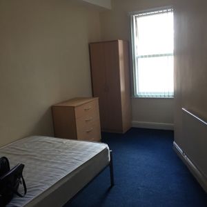 Room in a Shared House, Sneinton Hermitage, NG2 - Photo 3