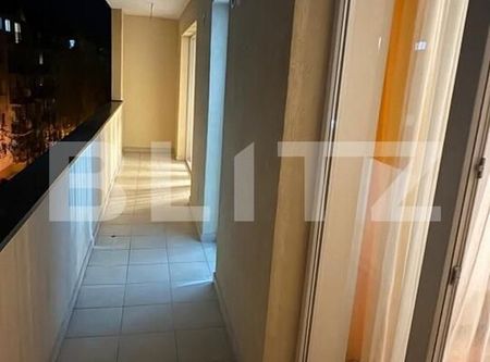 Apartament de 2 camere, 54 mp, parcare, zona Florilor - Photo 2
